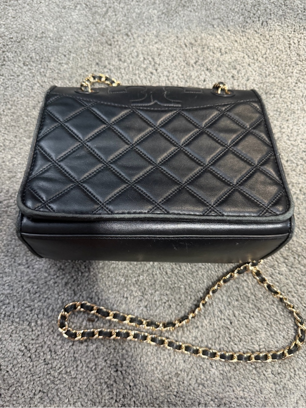 Tory Burch Black Quilted Shoulder Bag with Gold Chain - Picture 12 of 14